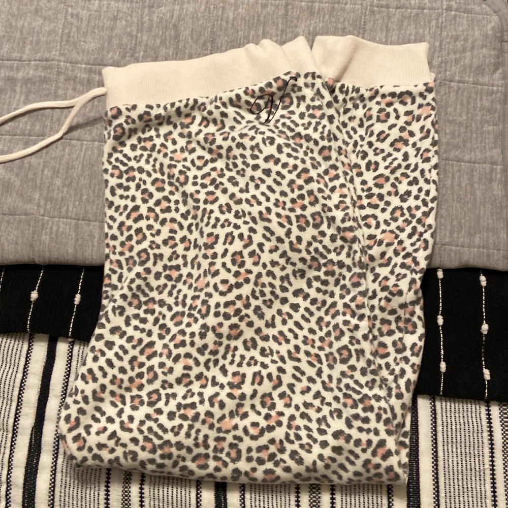 Victoria’s Secret Lounge Joggers